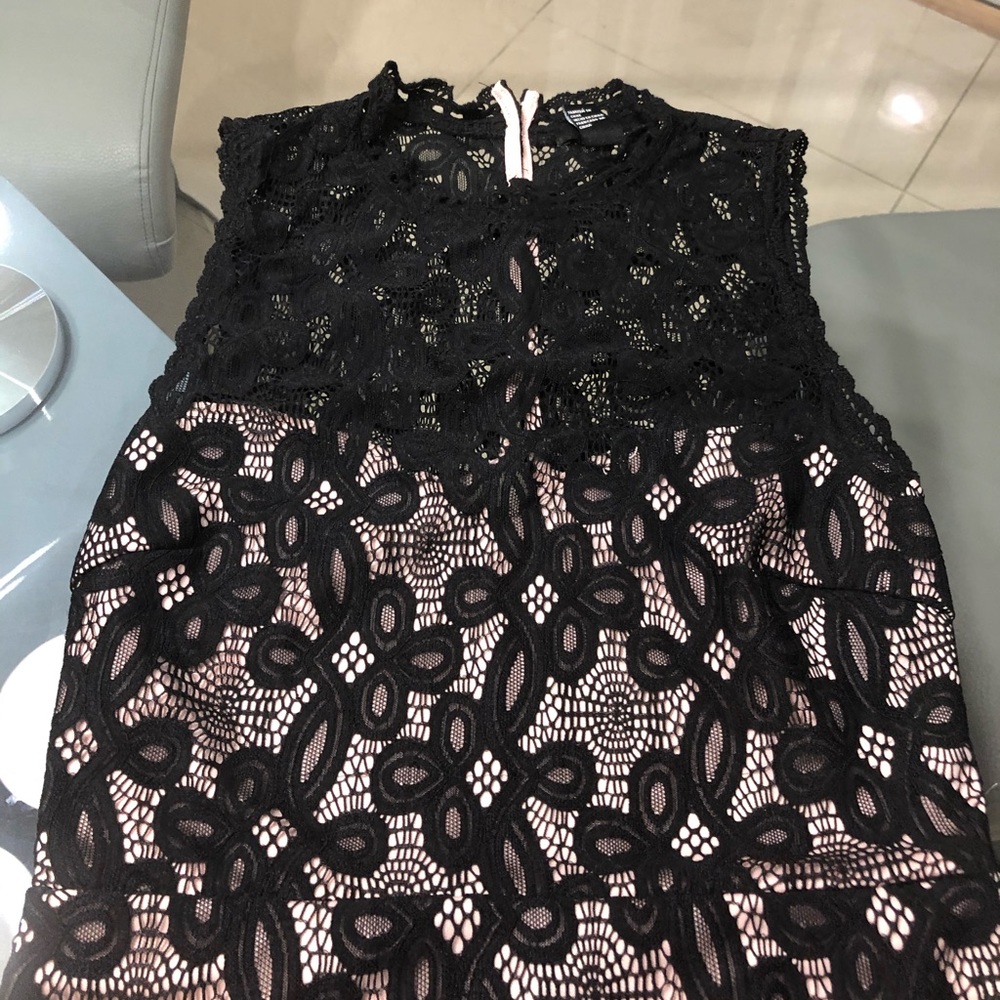 Forever 21 Black lace overlay mini dress size S - Picture 7 of 10